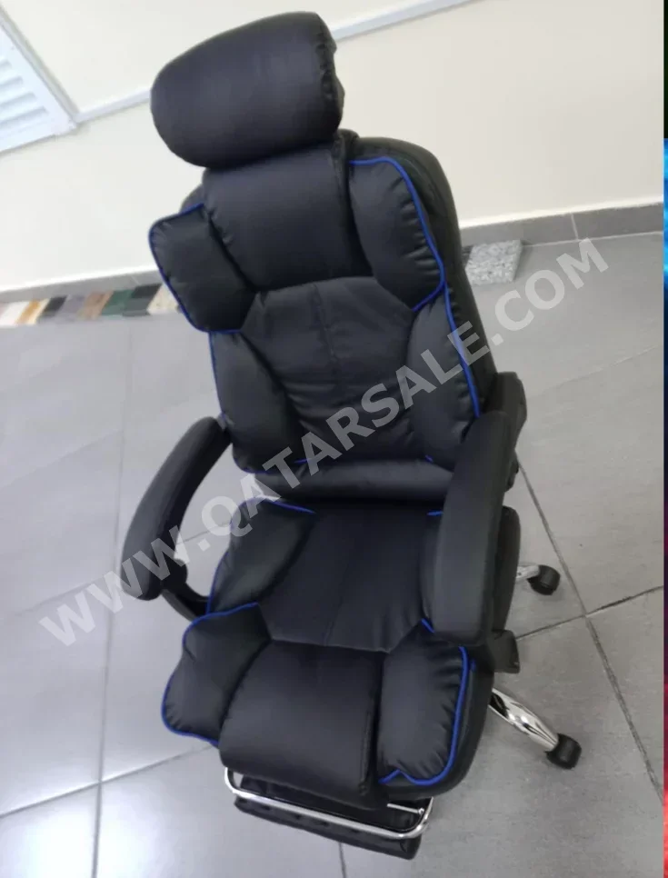 Desk Chairs - Manager Chair  - Black