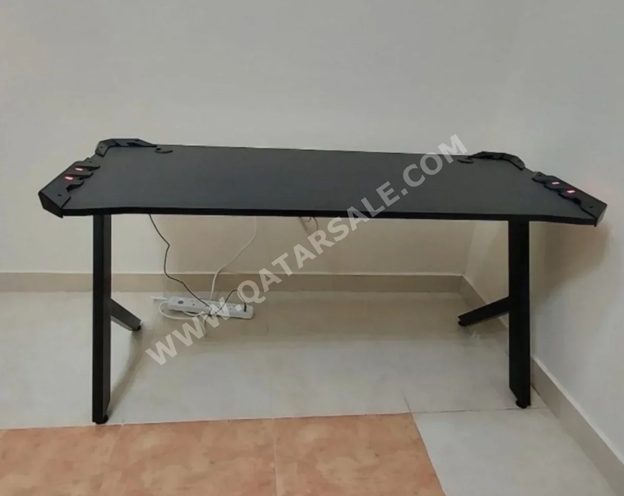Black  Gaming Table