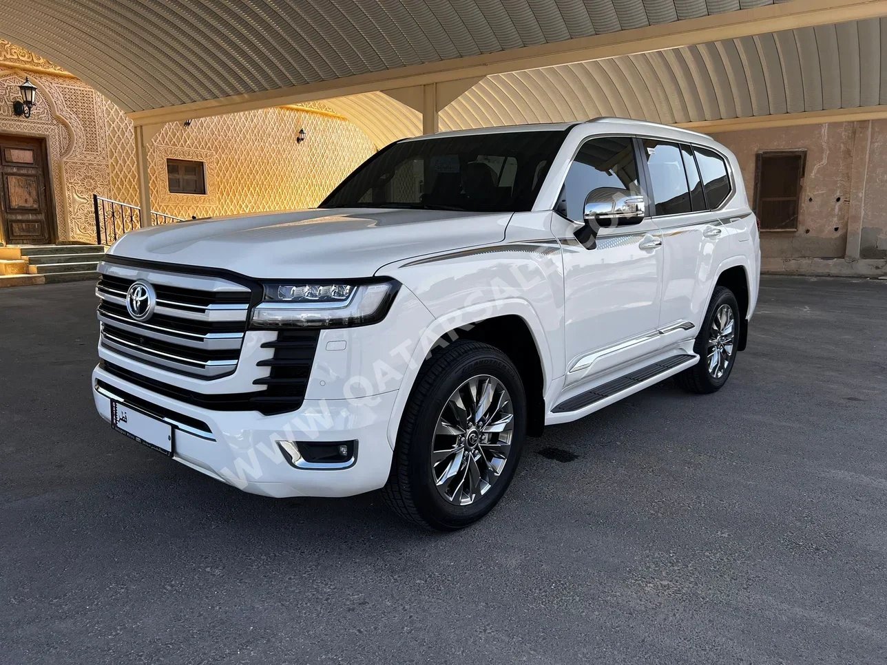 Toyota  Land Cruiser  VX Twin Turbo  2025  Automatic  27,500 Km  6 Cylinder  Four Wheel Drive (4WD)  SUV  White  With Warranty