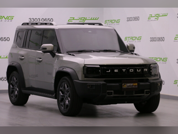 Jetour  T2  Luxury  2025  Automatic  58,000 Km  4 Cylinder  Four Wheel Drive (4WD)  SUV  Silver  With Warranty