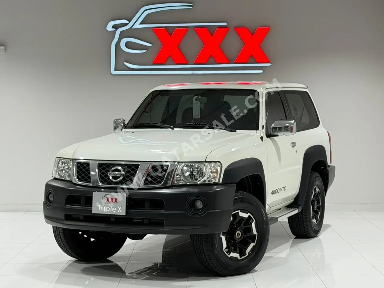 Nissan  Patrol  GL  2012  Manual  12,000 Km  6 Cylinder  Rear Wheel Drive (RWD)  SUV  White