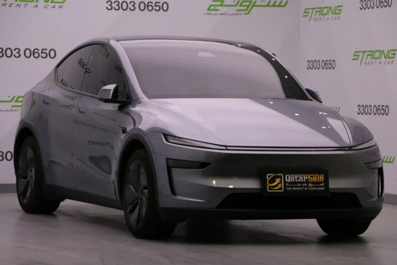 Tesla  Model Y  Long Range  2025  Automatic  14,000 Km  0 Cylinder  All Wheel Drive (AWD)  SUV  Silver  With Warranty