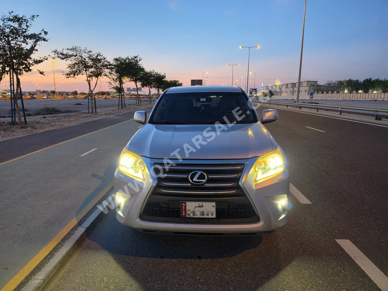 Lexus  GX  460  2015  Automatic  150,000 Km  8 Cylinder  Four Wheel Drive (4WD)  SUV  Silver