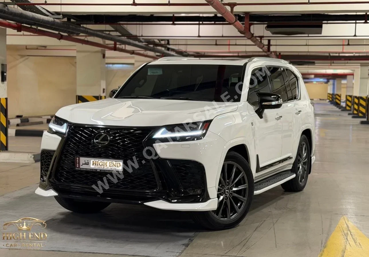 لكزس  ال اكس 600 اف - سبورت  6 سلندر  إس يو في 4 في 4  أبيض  2023