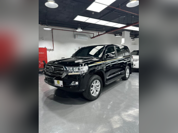 تويوتا  لاند كروزر  في اكس ار  2020  اوتوماتيك  90,000 كم  8 سلندر  دفع رباعي  اس يو في  أسود