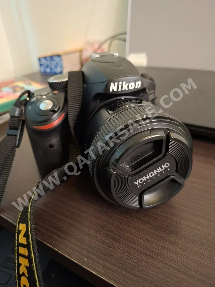 كاميرات رقمية نيكون  - 24 ميغا بكسل