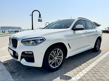 بي ام دبليو  الفئة - اكس  اكس4 30اي  2020  اوتوماتيك  53,000 كم  4 سلندر  دفع رباعي  اس يو في  أبيض  تحت الضمان