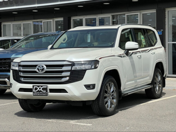 تويوتا  لاند كروزر  جي اكس ار  2024  اوتوماتيك  27,000 كم  6 سلندر  دفع رباعي  اس يو في  أبيض  تحت الضمان