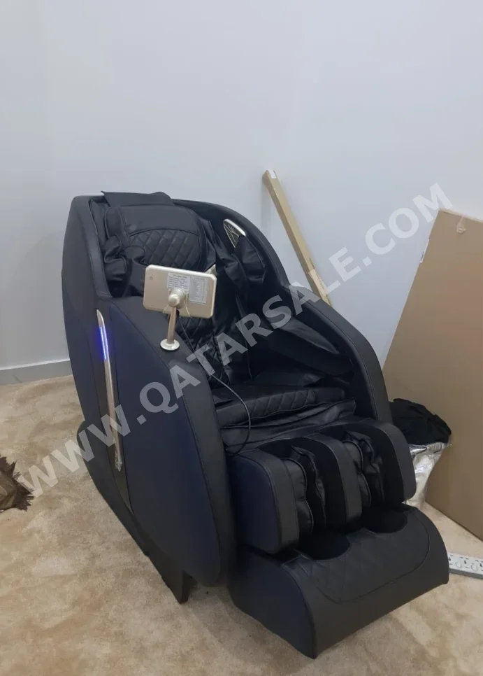 كرسي التدليك بيست مساج  أسود  m8  كل الجسم  رباعي الأبعاد
