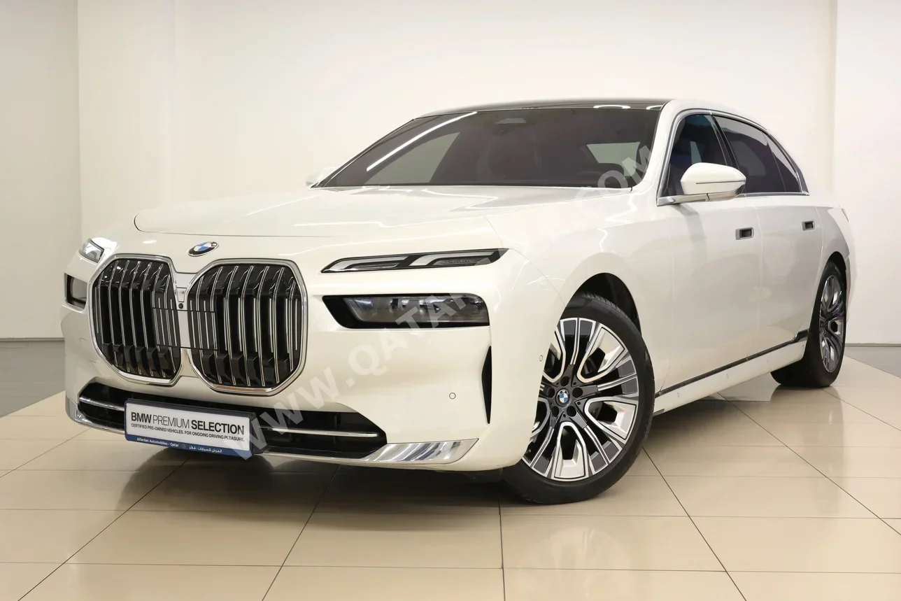 BMW  7-Series  735 i  2023  Automatic  12,450 Km  6 Cylinder  Rear Wheel Drive (RWD)  Sedan  White  With Warranty