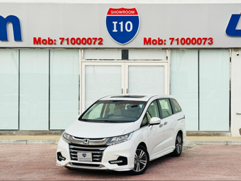 Honda  Odyssey  2020  Automatic  26,000 Km  6 Cylinder  Front Wheel Drive (FWD)  Van / Bus  White