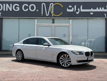 بي ام دبليو  الفئة - السابعة  740 Li  2011  اوتوماتيك  52,000 كم  6 سلندر  دفع خلفي  سيدان  أبيض
