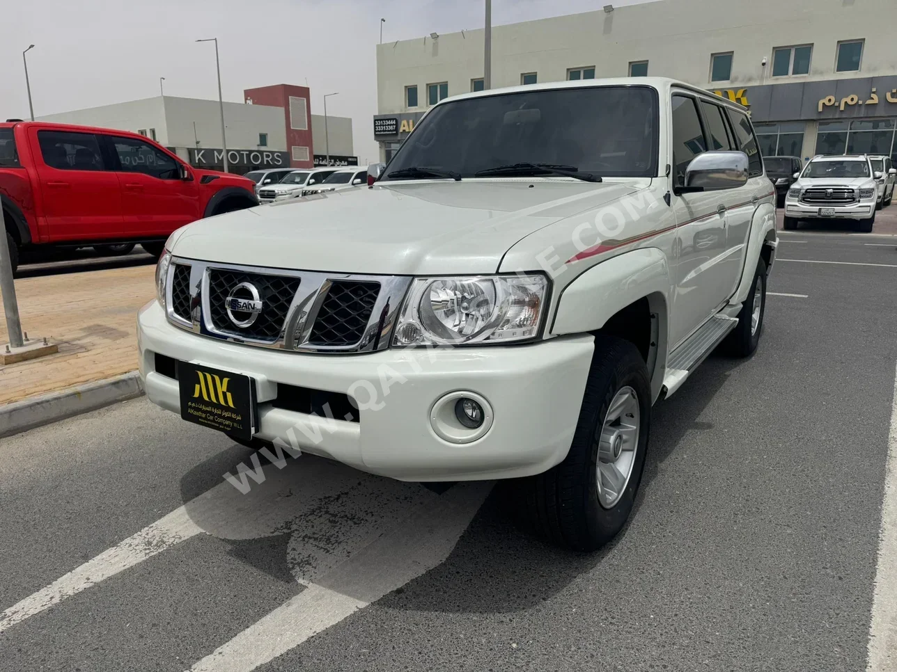 نيسان  باترول  سفاري  2023  عادي  5,000 كم  6 سلندر  دفع رباعي  اس يو في  أبيض  تحت الضمان