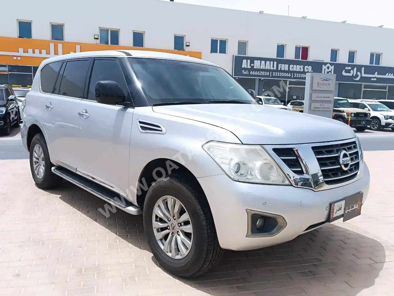 Nissan  Patrol  SE  2017  Automatic  195,000 Km  8 Cylinder  Four Wheel Drive (4WD)  SUV  Silver