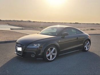 اودي  تي تي  تي اف اس اي  2012  اوتوماتيك  237,000 كم  4 سلندر  دفع رباعي  سيدان  أسود  تحت الضمان