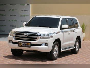 تويوتا  لاند كروزر  جي اكس  2017  اوتوماتيك  226,000 كم  6 سلندر  دفع رباعي  اس يو في  أبيض