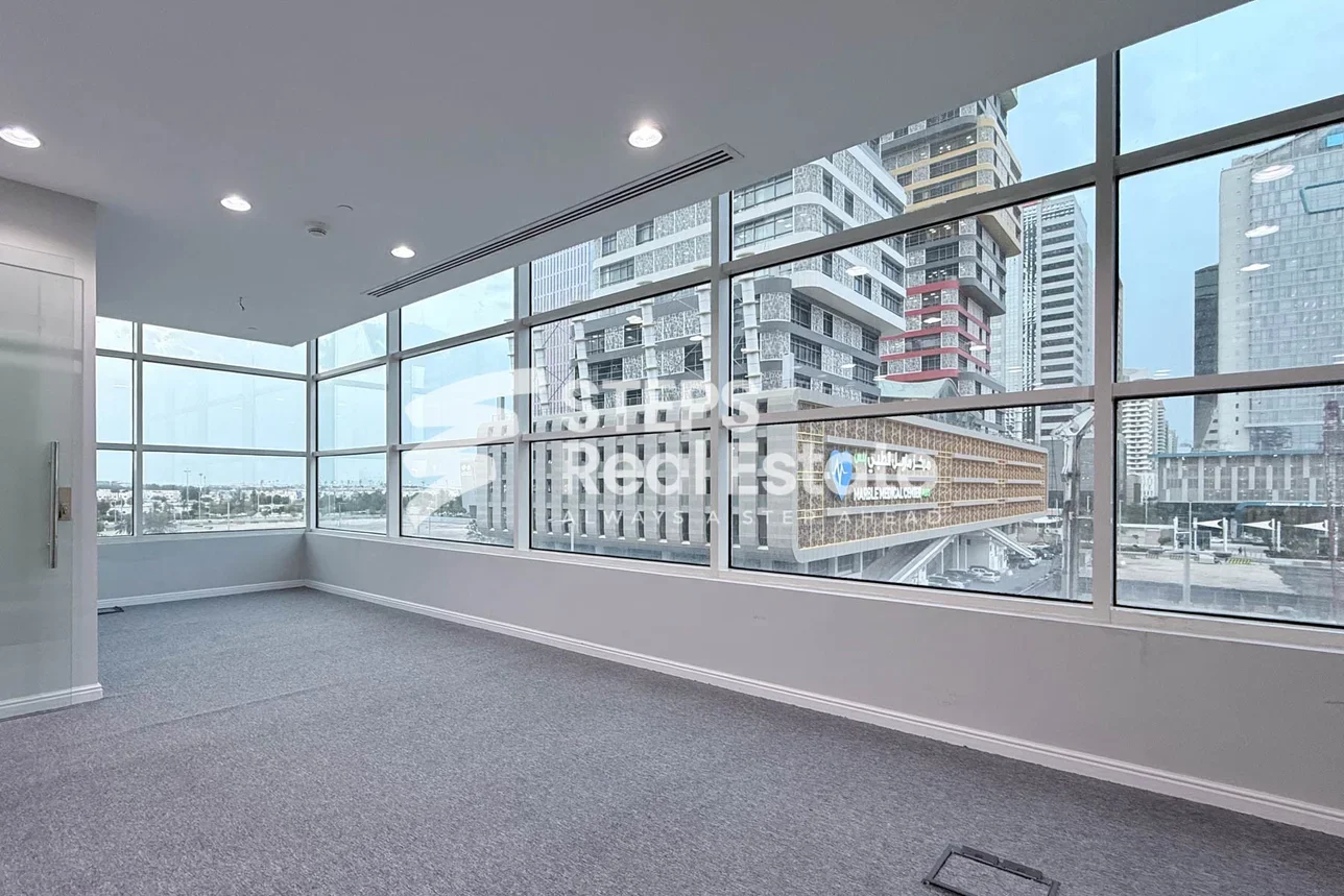 Commercial Offices - Not Furnished  - Lusail  - Marina District