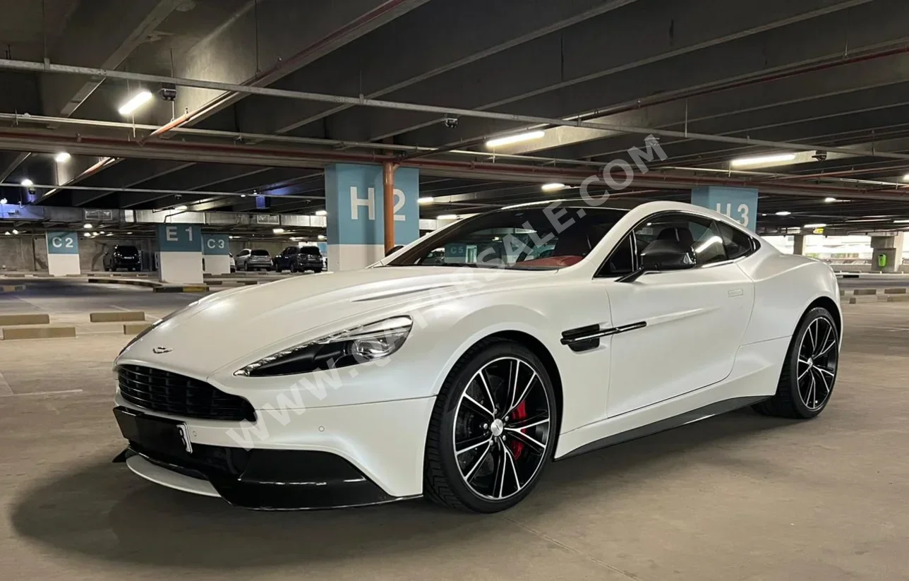 أستون مارتن  فانكوش  2014  اوتوماتيك  58,000 كم  12 سلندر  دفع خلفي  كوبيه \ سبورت  أبيض