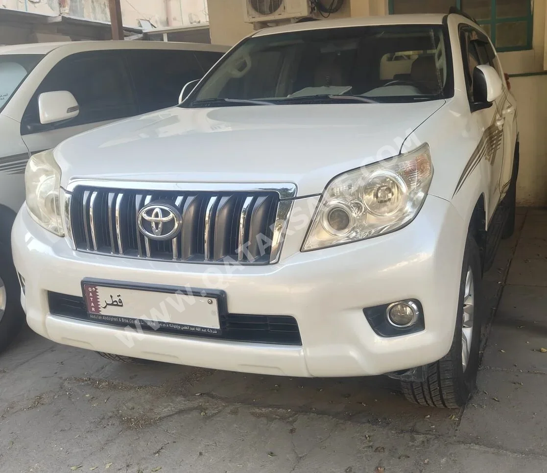 تويوتا  برادو  تي اكس ال  2010  اوتوماتيك  140,000 كم  6 سلندر  دفع رباعي  اس يو في  أبيض لؤلؤي