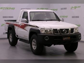 Nissan  Patrol  SGL  2018  Manual  253,000 Km  6 Cylinder  Four Wheel Drive (4WD)  Pick Up  White