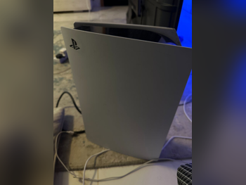 اجهزة العاب الفديو - سوني  - بلاي ستيشن 5 ديجيتل  - 825 جيجابايت  -تشمل أجهز تحكم: 2