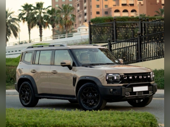 Jetour  T2  Luxury  2025  Automatic  5,000 Km  4 Cylinder  All Wheel Drive (AWD)  SUV  Beige  With Warranty