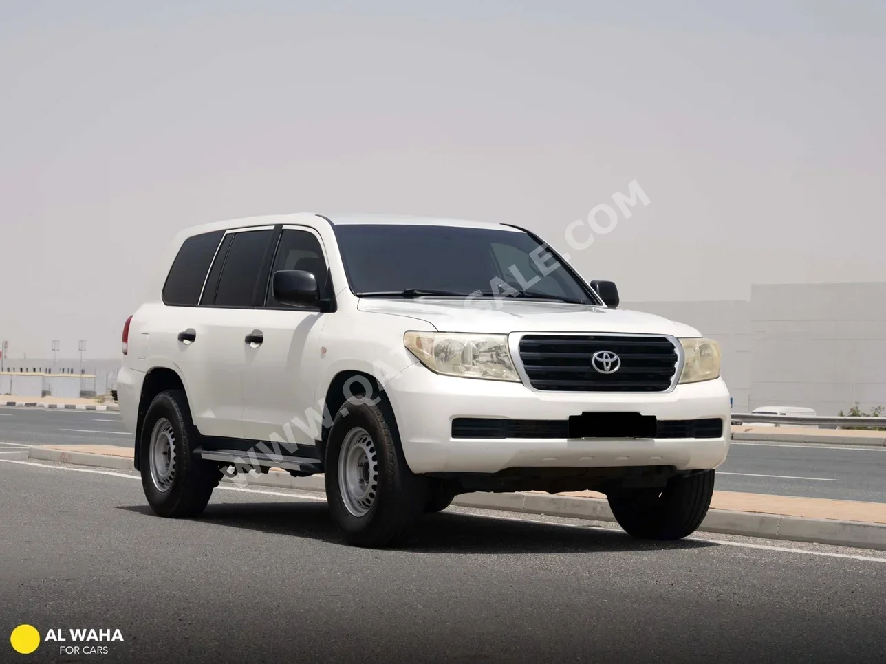 تويوتا  لاند كروزر  جي  2011  اوتوماتيك  174,000 كم  6 سلندر  دفع رباعي  اس يو في  أبيض