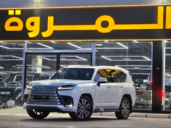 Lexus  LX  600 Luxury  2025  Automatic  33,000 Km  6 Cylinder  Four Wheel Drive (4WD)  SUV  White  With Warranty
