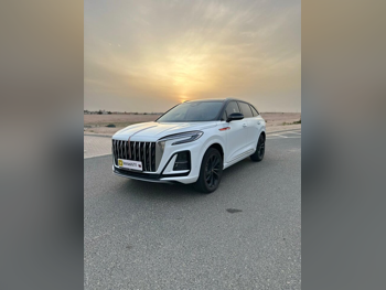 Hongqi  HS3  45 TD  2025  Automatic  12,294 Km  4 Cylinder  Rear Wheel Drive (RWD)  SUV  White  With Warranty