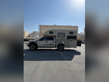 كرفان - لايت كرفان  - 2013  - بيج  -صنع في المملكة المتحدة (المملكة المتحدة)  - 130,000 كم