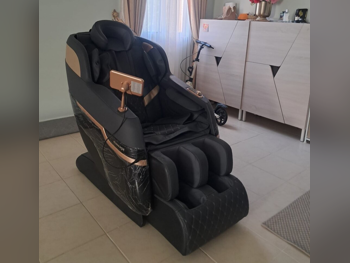 كرسي التدليك ليكون  أسود  الصين  كل الجسم  رباعي الأبعاد