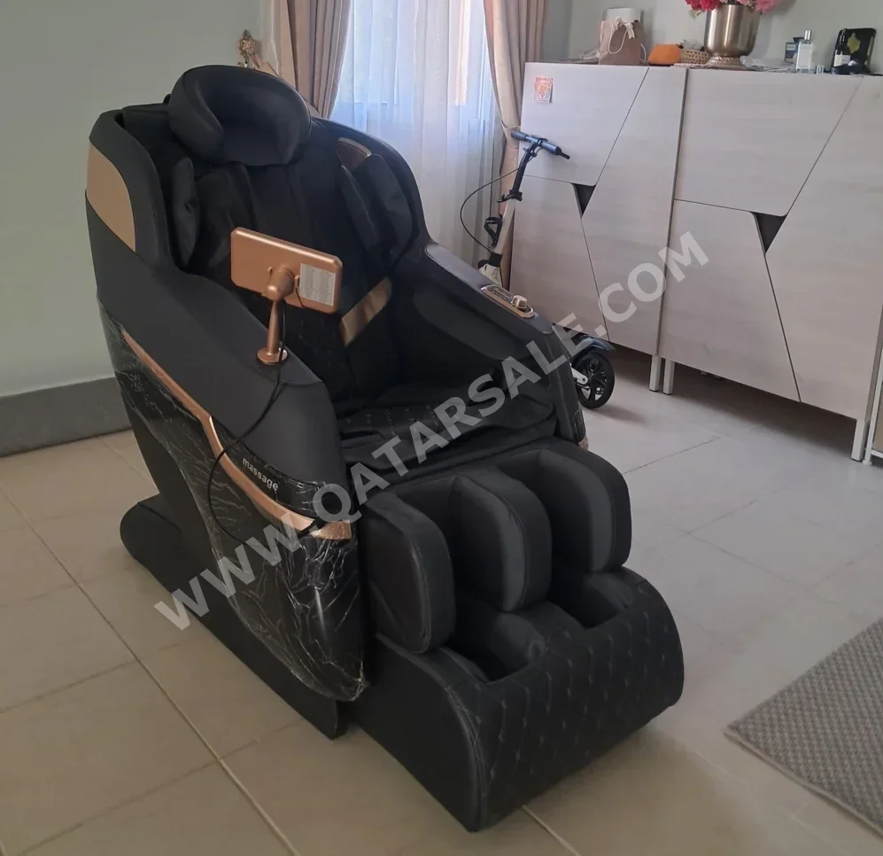 كرسي التدليك ليكون  أسود  الصين  كل الجسم  رباعي الأبعاد