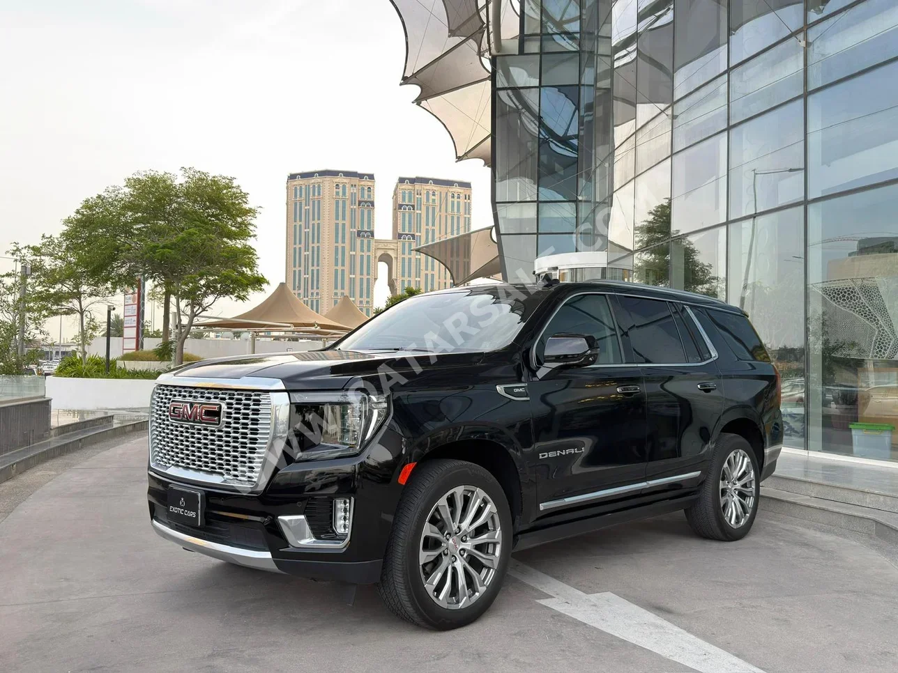 جي ام سي  يوكون  دينالي  2023  اوتوماتيك  24,000 كم  8 سلندر  دفع رباعي  اس يو في  أسود  تحت الضمان