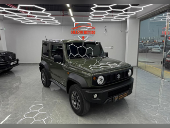 سوزوكي  جمني  2021  اوتوماتيك  55,000 كم  4 سلندر  دفع رباعي  اس يو في  أخضر زيتوني