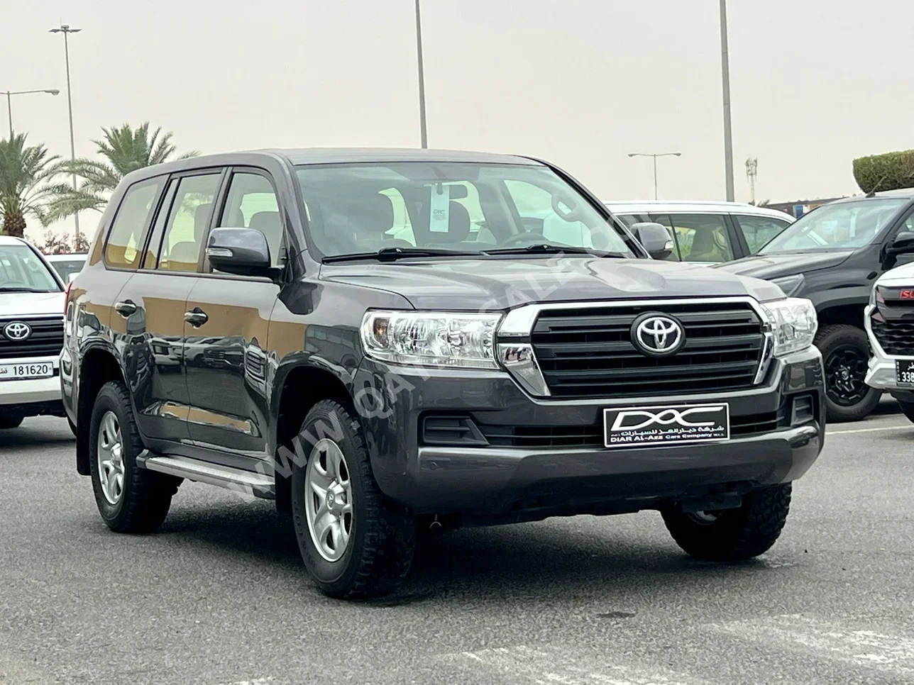 تويوتا  لاند كروزر  جي اكس  2021  اوتوماتيك  149,000 كم  6 سلندر  دفع رباعي  اس يو في  رمادي