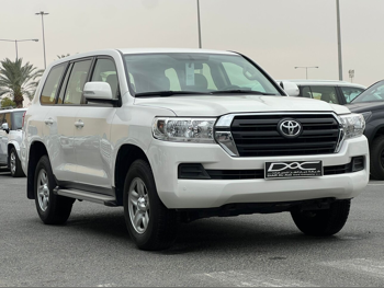 Toyota  Land Cruiser  GX  2021  Automatic  100,000 Km  6 Cylinder  Four Wheel Drive (4WD)  SUV  White