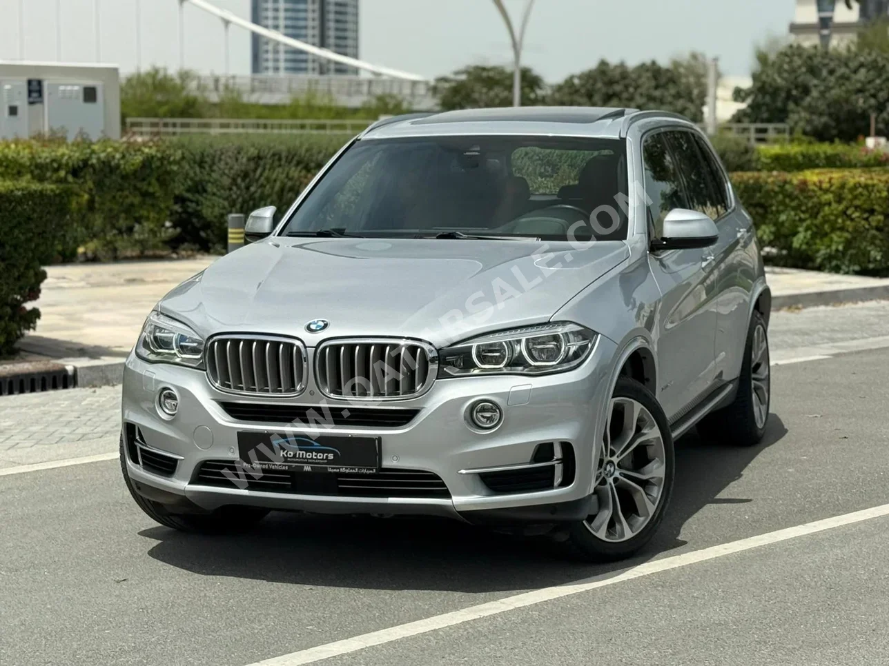 BMW  X-Series  X5  2016  Automatic  126,000 Km  8 Cylinder  Four Wheel Drive (4WD)  SUV  Silver