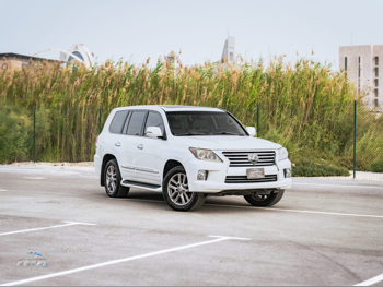 لكزس  ال اكس  570  2012  اوتوماتيك  224,000 كم  8 سلندر  دفع رباعي  اس يو في  أبيض