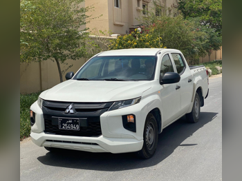 ميتسوبيشي  ال 200  2021  عادي  199,000 كم  4 سلندر  دفع خلفي  بيكب  أبيض