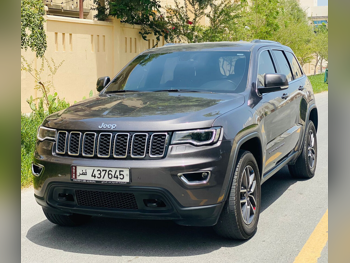 Jeep  Laredo  2021  Automatic  99,000 Km  6 Cylinder  Four Wheel Drive (4WD)  SUV  Gray