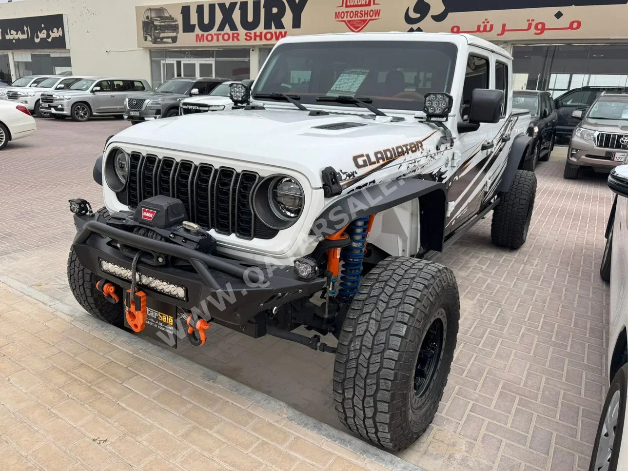 جييب  جلاديتور  ربيكون  2020  اوتوماتيك  82,000 كم  6 سلندر  دفع رباعي  بيكب  أبيض
