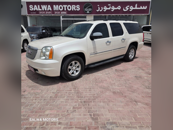 جي ام سي  يوكون  اكس إل  2013  اوتوماتيك  170,000 كم  8 سلندر  دفع رباعي  اس يو في  أبيض