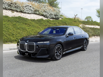 BMW  7-Series  740 Li M  2023  Automatic  13,000 Km  6 Cylinder  All Wheel Drive (AWD)  Sedan  Dark Blue  With Warranty