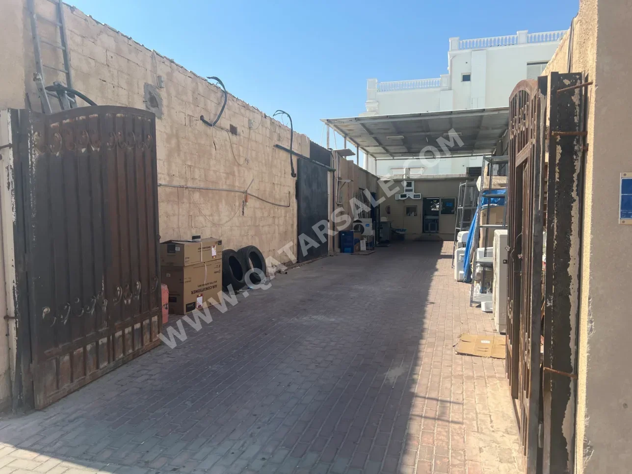 مخازن و مستودعات - الريان  - بني هاجر  -المساحة: 130 متر مربع