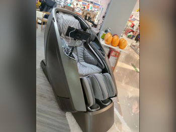 Massage Chair Black