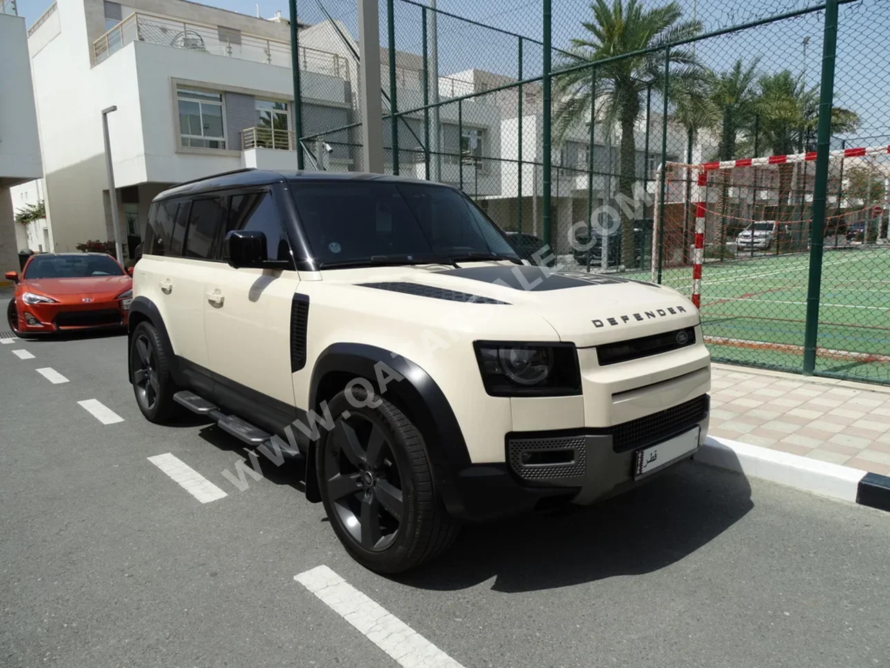 لاند روفر  ديفيندر  110 اس اي  2024  اوتوماتيك  37,000 كم  4 سلندر  دفع رباعي  اس يو في  بيج  تحت الضمان