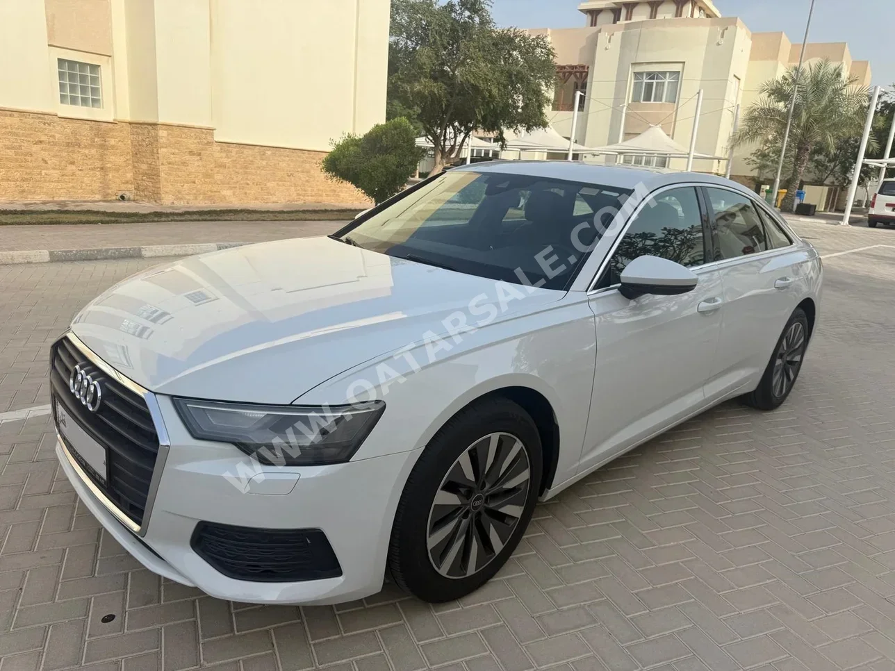 اودي  أي 6  40 تي اف اس اي  2021  اوتوماتيك  72,000 كم  4 سلندر  سحب امامي  سيدان  أبيض