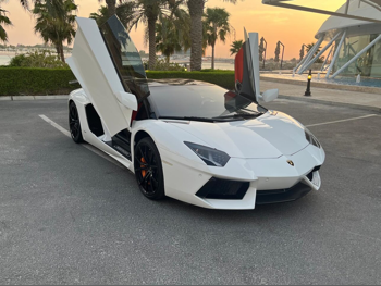 Lamborghini  Aventador  Roadster  2016  Automatic  21,000 Km  12 Cylinder  Rear Wheel Drive (RWD)  Coupe / Sport  White  With Warranty