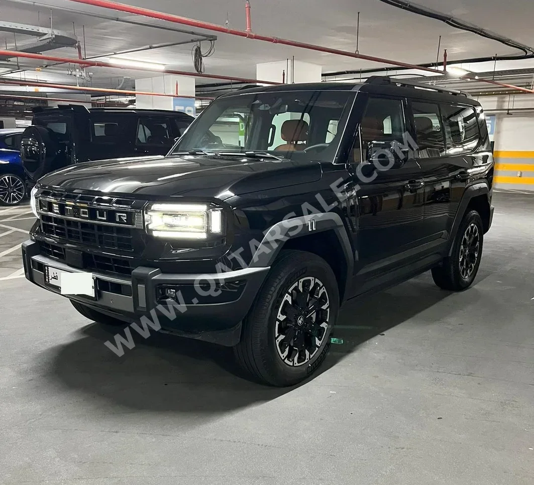 Jetour  G700  2026  Automatic  13,000 Km  4 Cylinder  Four Wheel Drive (4WD)  SUV  Black  With Warranty