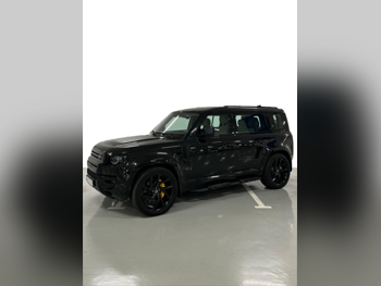 Land Rover  Defender  110 SE  2021  Automatic  140,000 Km  6 Cylinder  Four Wheel Drive (4WD)  SUV  Black